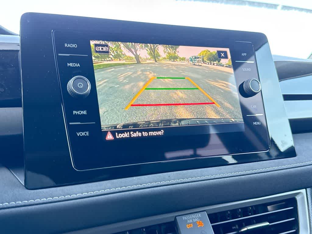 2026 Volkswagen Taos SE Black
