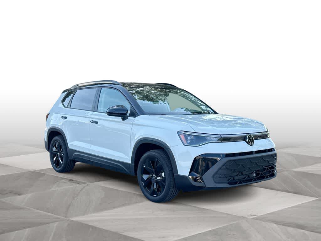 2026 Volkswagen Taos SE Black