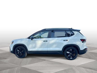2026 Volkswagen Taos SE Black