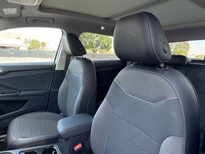 2026 Volkswagen Taos SE Black
