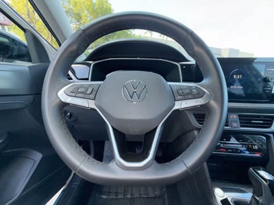 2026 Volkswagen Taos SE Black