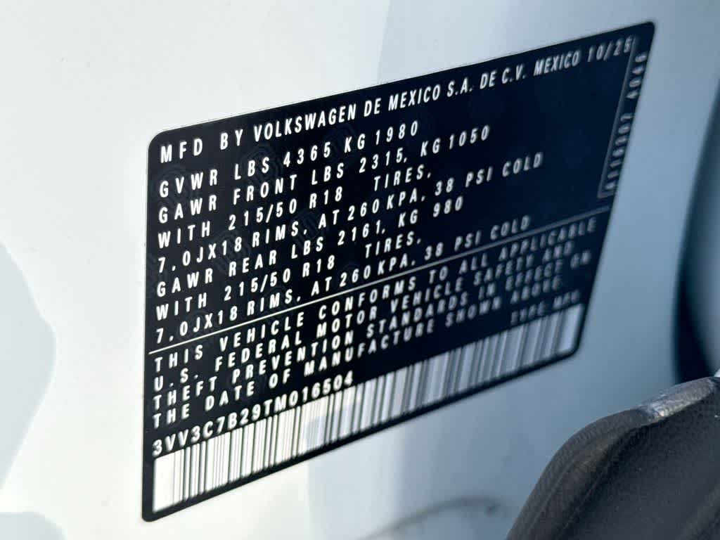 2026 Volkswagen Taos SE Black