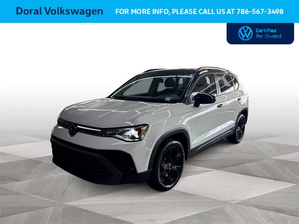 2025 Volkswagen Taos SE Black