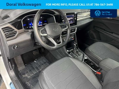 2025 Volkswagen Taos SE Black