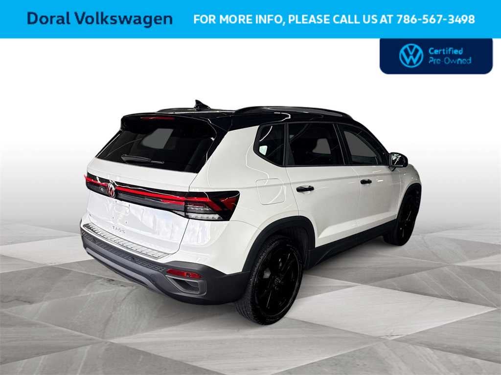 2025 Volkswagen Taos SE Black