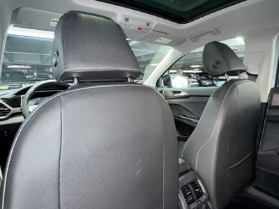 2026 Volkswagen Taos SE Black