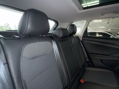 2026 Volkswagen Taos SE Black