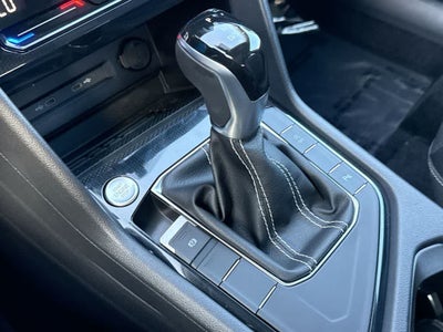 2026 Volkswagen Taos SE Black