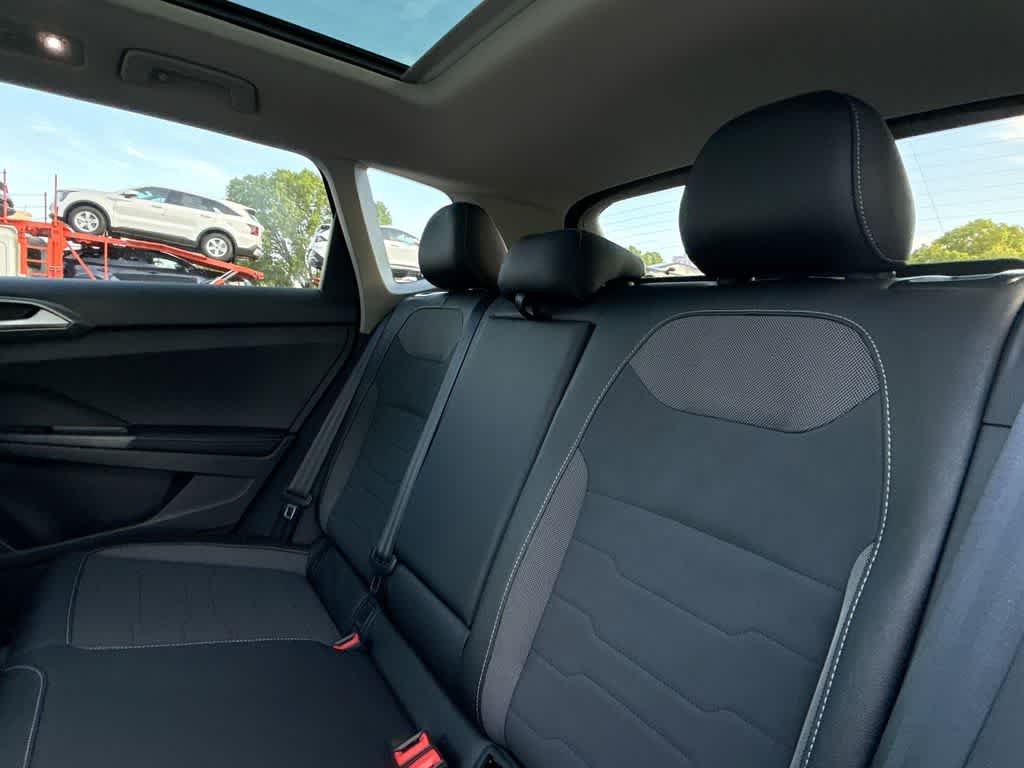 2026 Volkswagen Taos SE Black