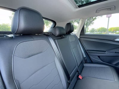 2026 Volkswagen Taos SE Black