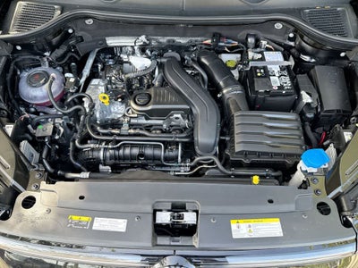 2026 Volkswagen Taos SE Black