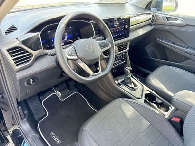 2026 Volkswagen Taos SE Black
