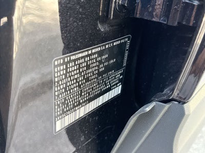 2026 Volkswagen Taos SE Black