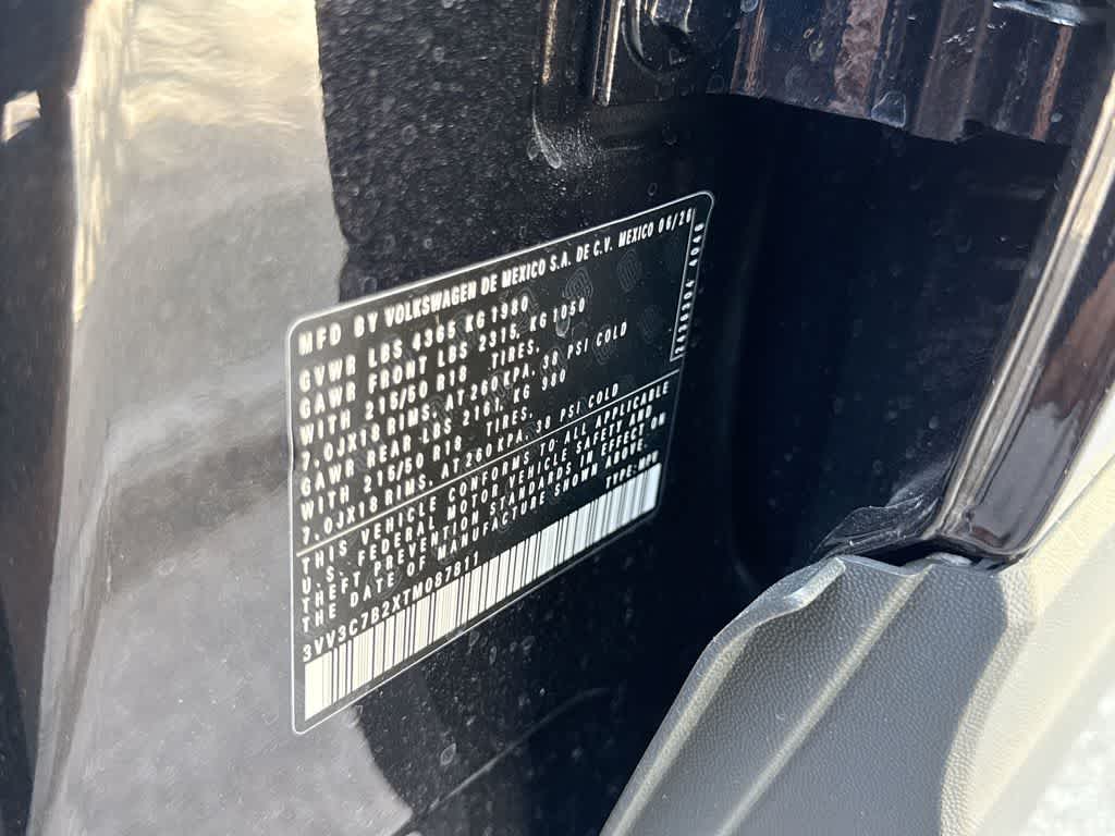 2026 Volkswagen Taos SE Black