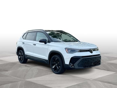2026 Volkswagen Taos SE Black