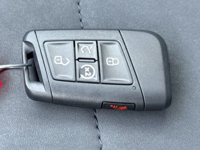 2026 Volkswagen Taos SE Black