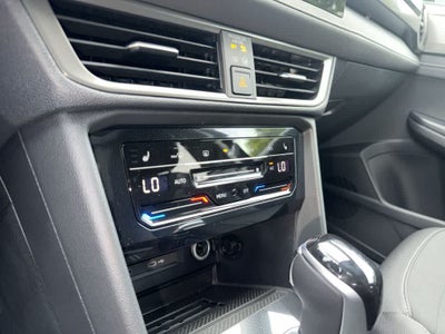 2027 Volkswagen Taos SE Black