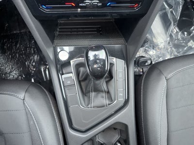 2027 Volkswagen Taos SE Black