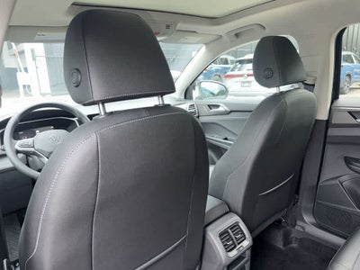 2027 Volkswagen Taos SE Black