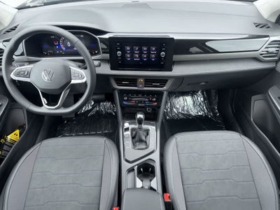 2027 Volkswagen Taos SE Black
