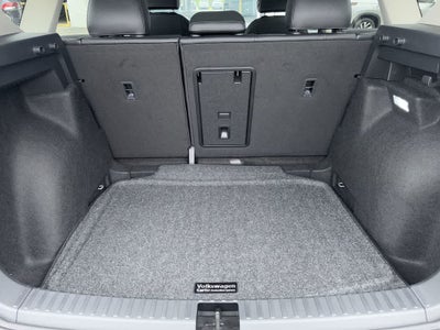 2027 Volkswagen Taos SE Black