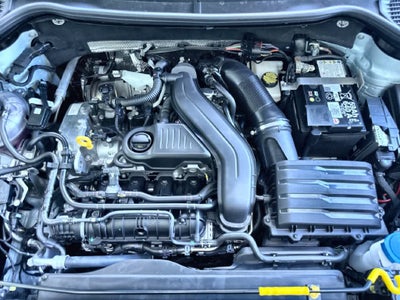 2027 Volkswagen Taos SE Black
