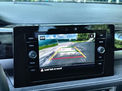 2027 Volkswagen Taos SE Black
