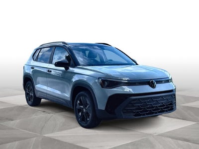 2027 Volkswagen Taos SE Black