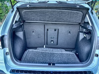 2027 Volkswagen Taos SE Black