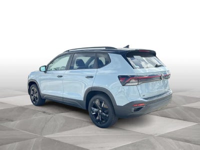 2027 Volkswagen Taos SE Black
