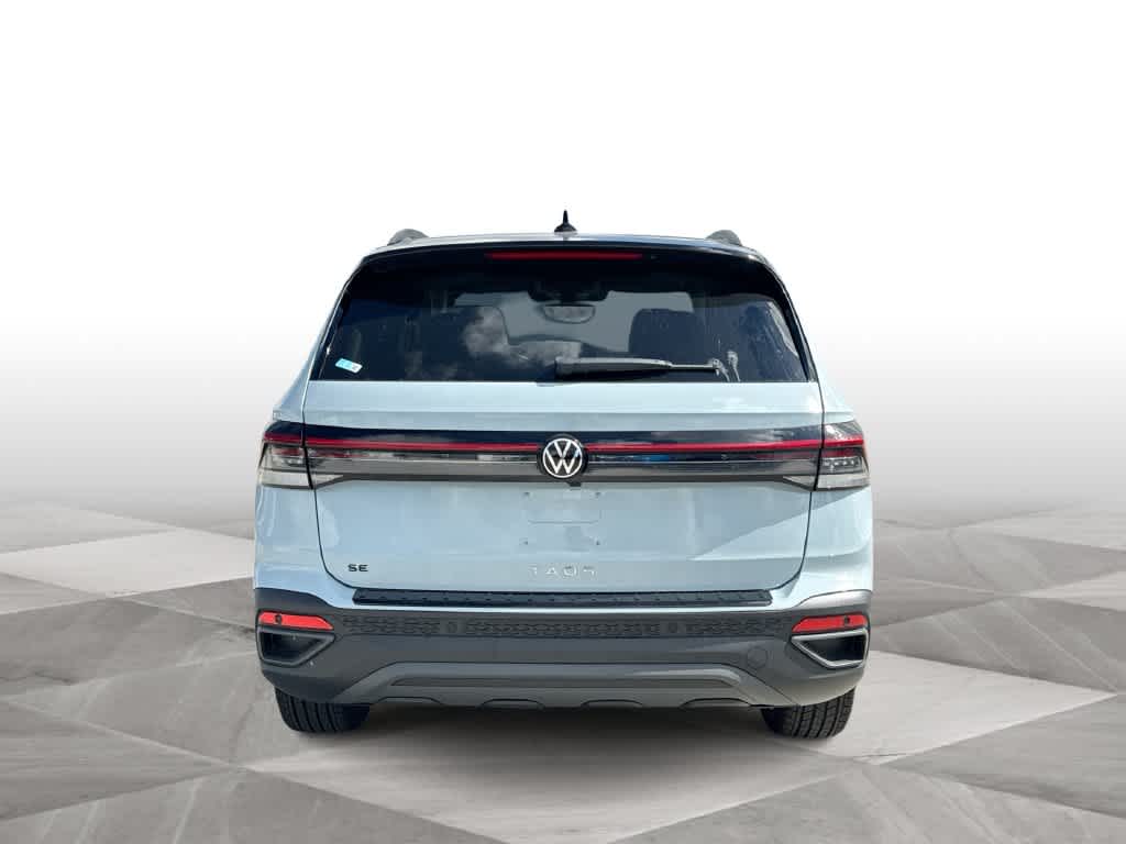 2027 Volkswagen Taos SE Black
