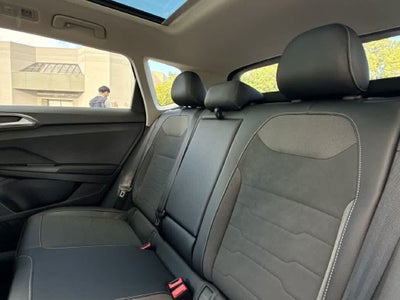 2027 Volkswagen Taos SE Black