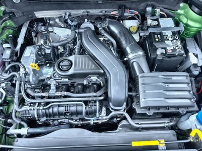 2027 Volkswagen Taos SE Black