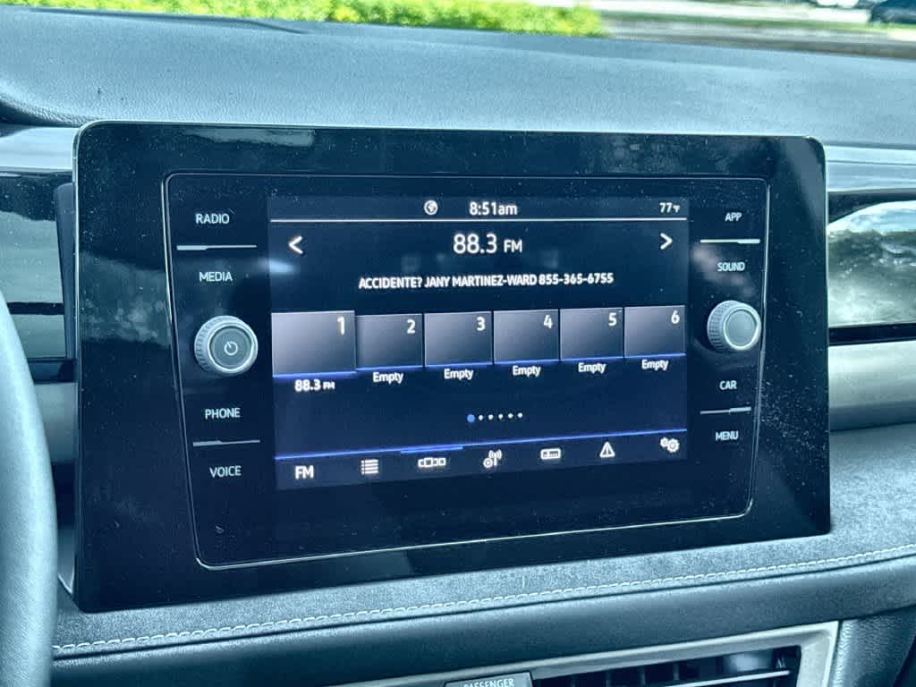 2027 Volkswagen Taos SE Black