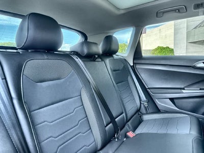 2027 Volkswagen Taos SE Black