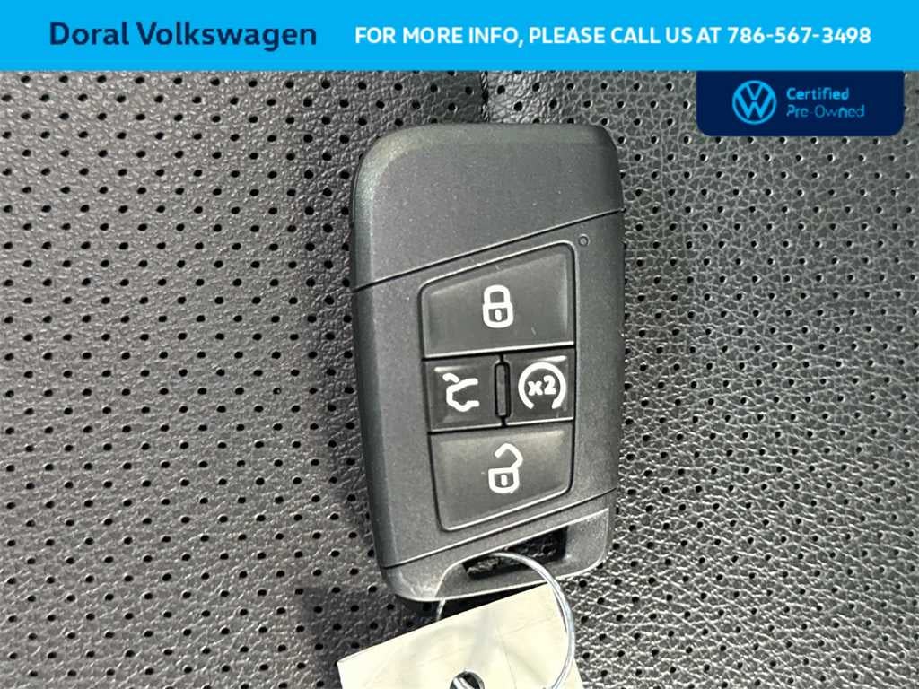 2022 Volkswagen Tiguan SEL R-Line