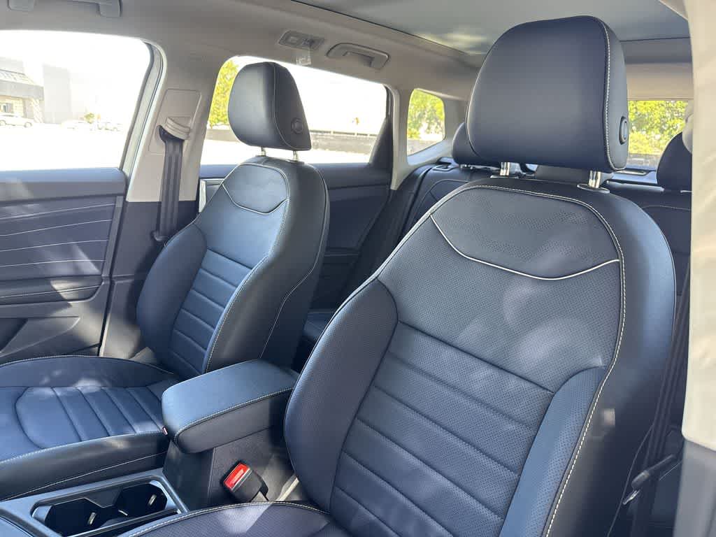 2026 Volkswagen Taos SEL