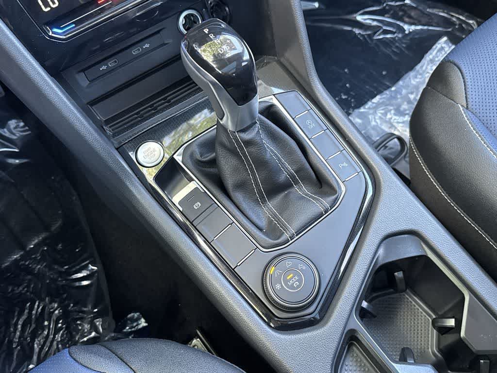 2026 Volkswagen Taos SEL