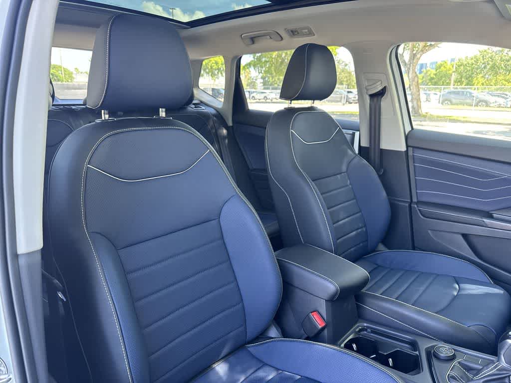 2026 Volkswagen Taos SEL
