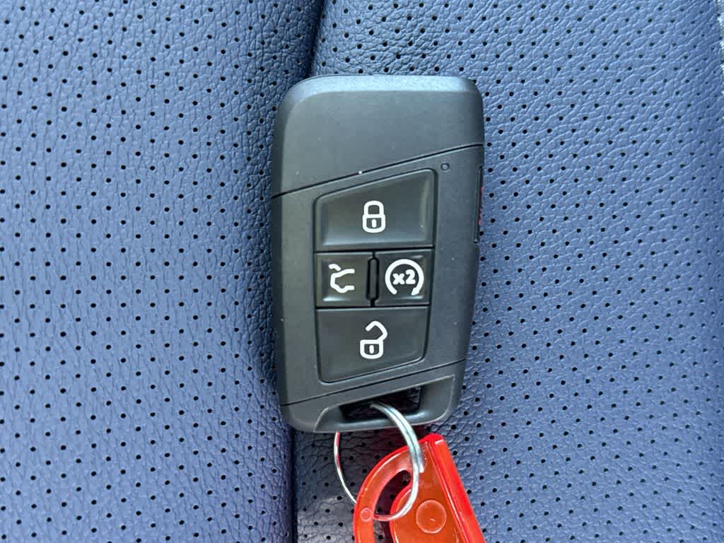 2026 Volkswagen Taos SEL