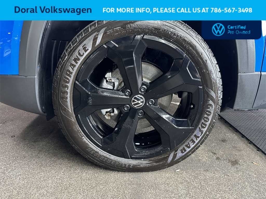 2025 Volkswagen Taos SEL