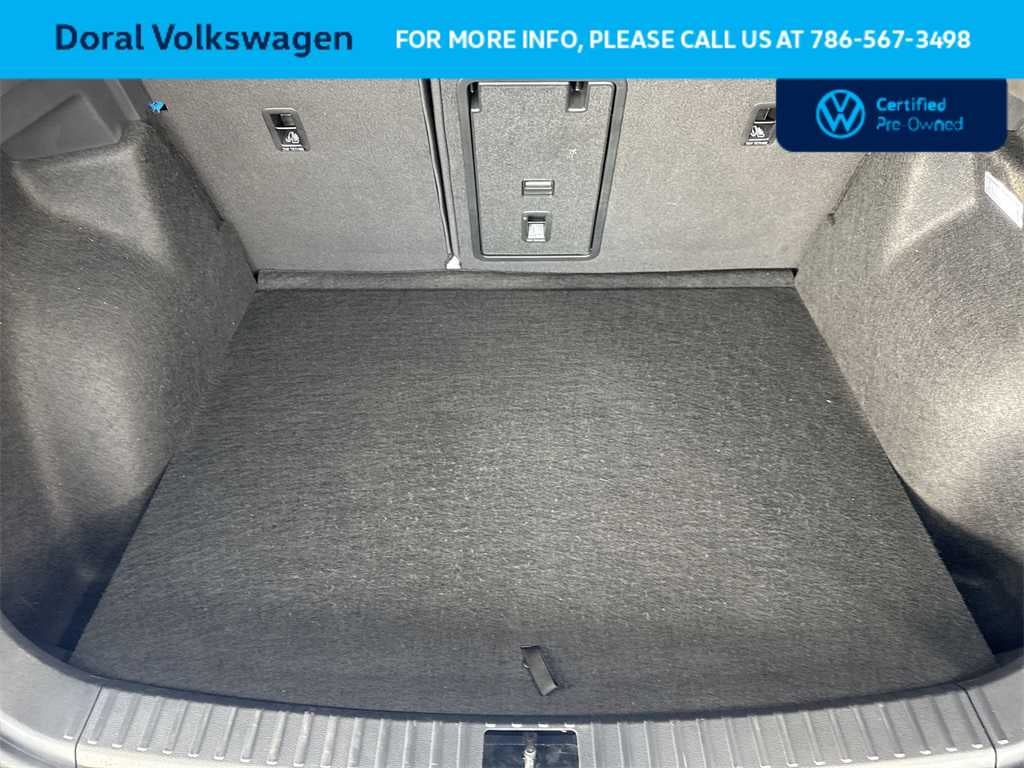 2025 Volkswagen Taos SEL