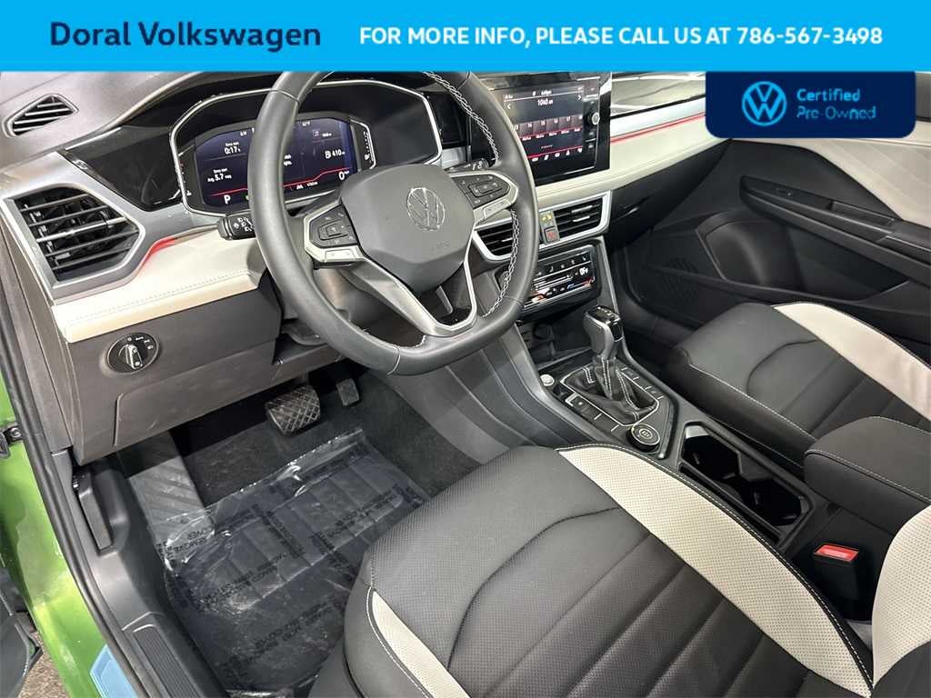 2025 Volkswagen Taos SEL