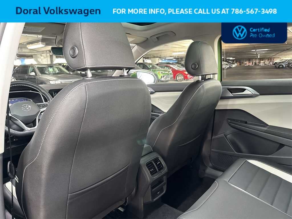 2025 Volkswagen Taos SEL