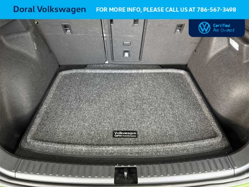 2025 Volkswagen Taos SEL