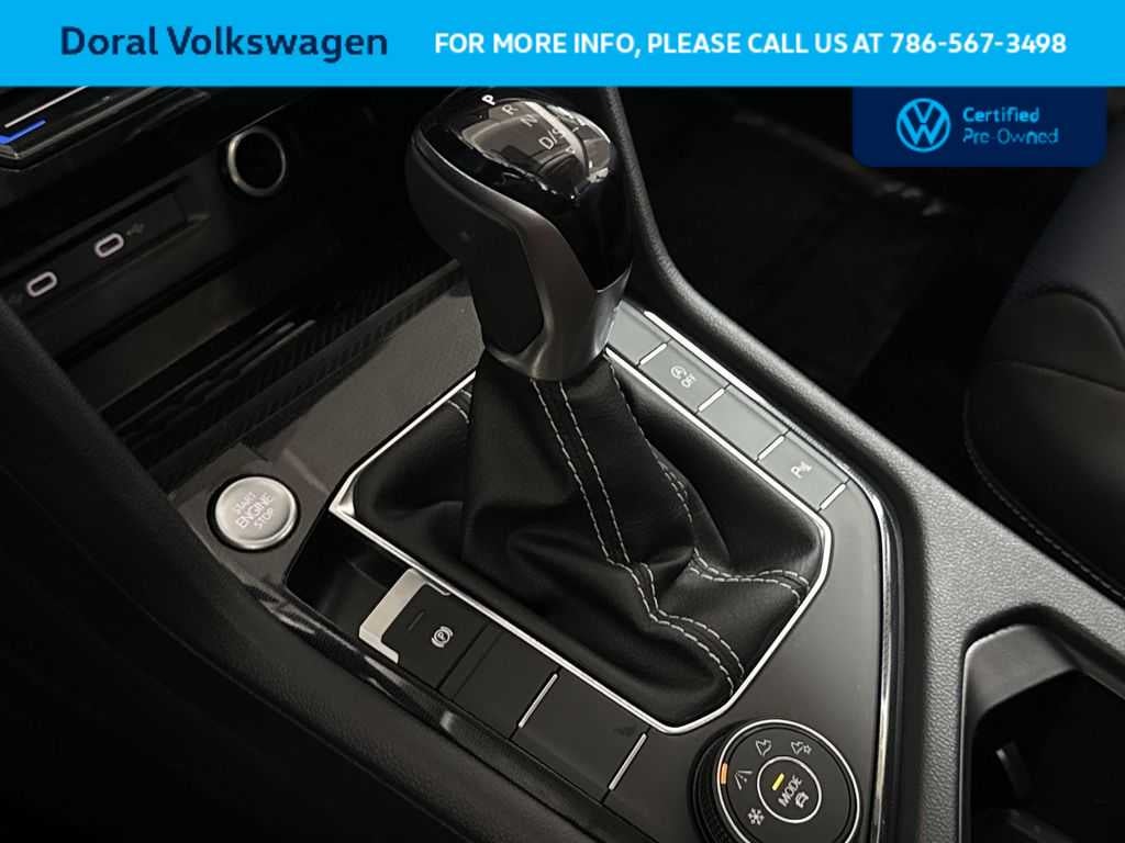 2025 Volkswagen Taos SEL