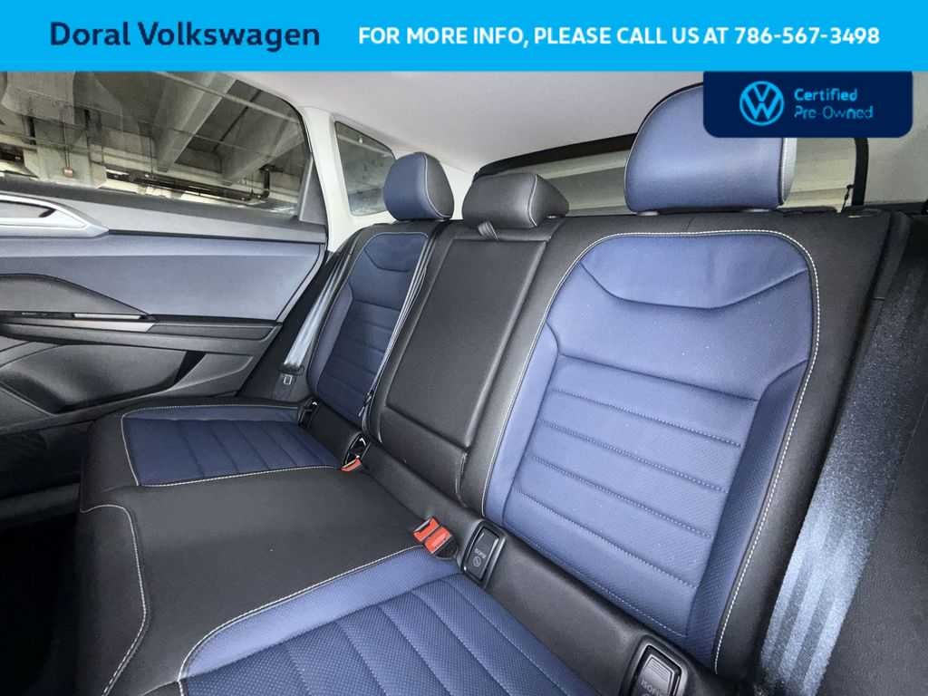 2025 Volkswagen Taos SEL
