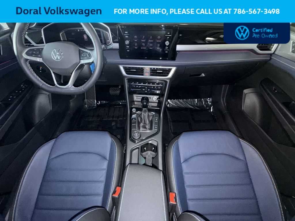 2025 Volkswagen Taos SEL