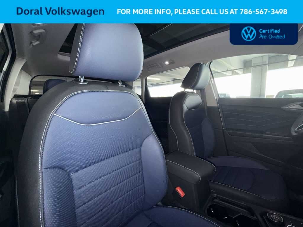 2025 Volkswagen Taos SEL