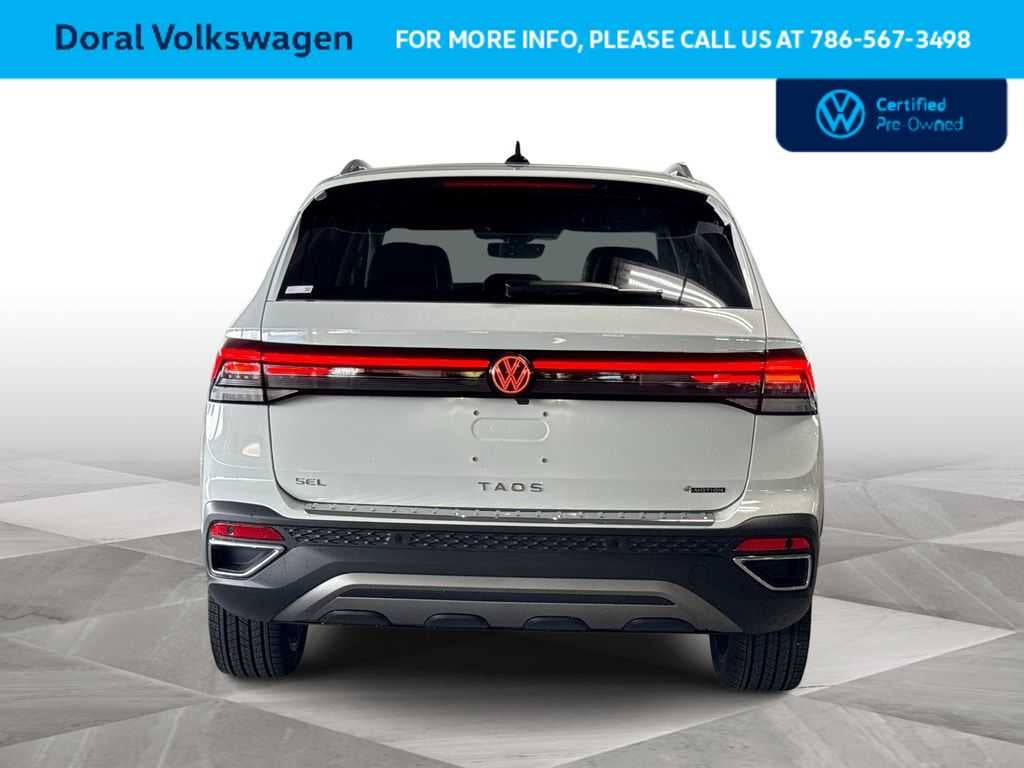 2025 Volkswagen Taos SEL
